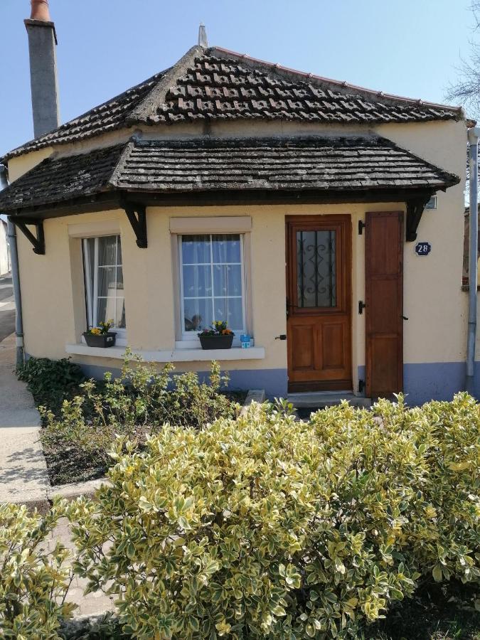 Charmante Maison Pres De Vezelay Voutenay-sur-Cure Kültér fotó