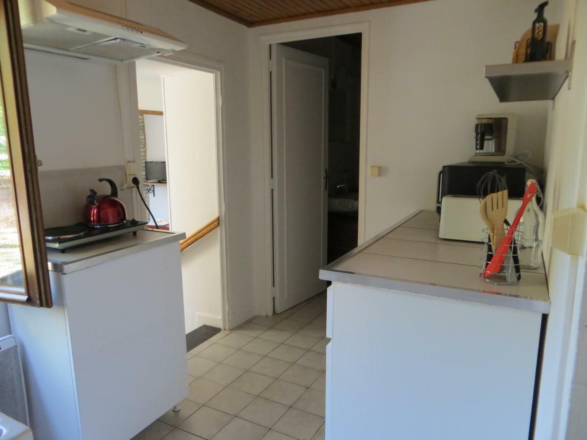 Charmante Maison Pres De Vezelay Voutenay-sur-Cure Kültér fotó